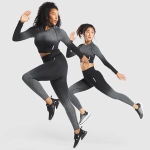 ADAPT OMBRE SEAMLESS LONG SLEEVE CROP TOP + LEGGINGS